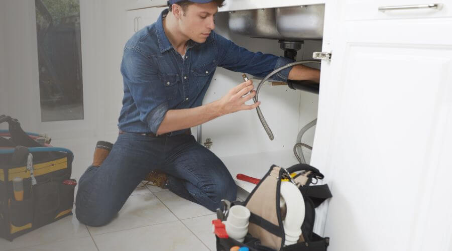Professional water heater repair in Elnora, IN